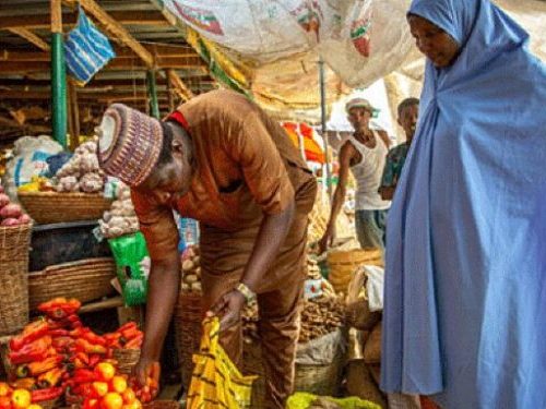 Read more about the article Prices of onions, beans, others crash in FCT, environs