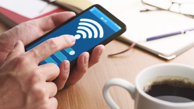 You are currently viewing Nobody knows it, but it is essential to turn off your mobile phone’s WiFi when you leave the house – steps to improve your smartphone’s security