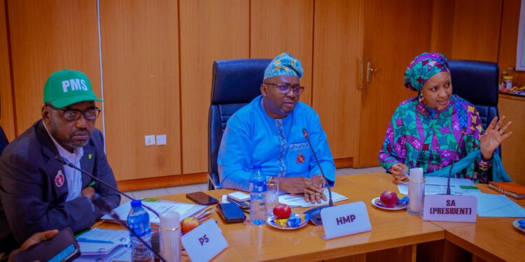 You are currently viewing FG Set To Receive First Batch Of 3.2 Million Meters In April 2025 – Adelabu 