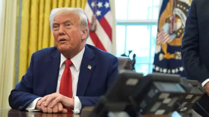 You are currently viewing Trump Imposes 10 Per cent Global Tariffs