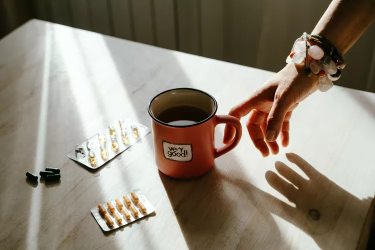 You are currently viewing 12 Medications That Don’t Mix Well With Coffee