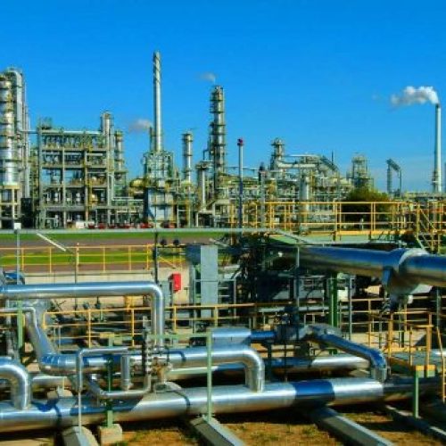 Dangote Refinery Tackles Petrol Marketers over Allegation of Offering Lower Prices to Foreign Buyers