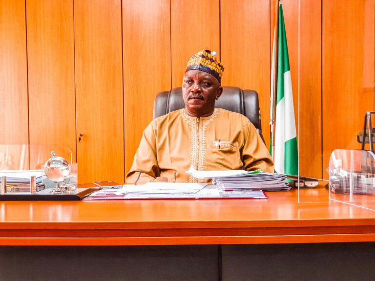 You are currently viewing N33.8bn Fraud’: EFCC Plays Confession Video Of Ex-power Minister Mamman In Court