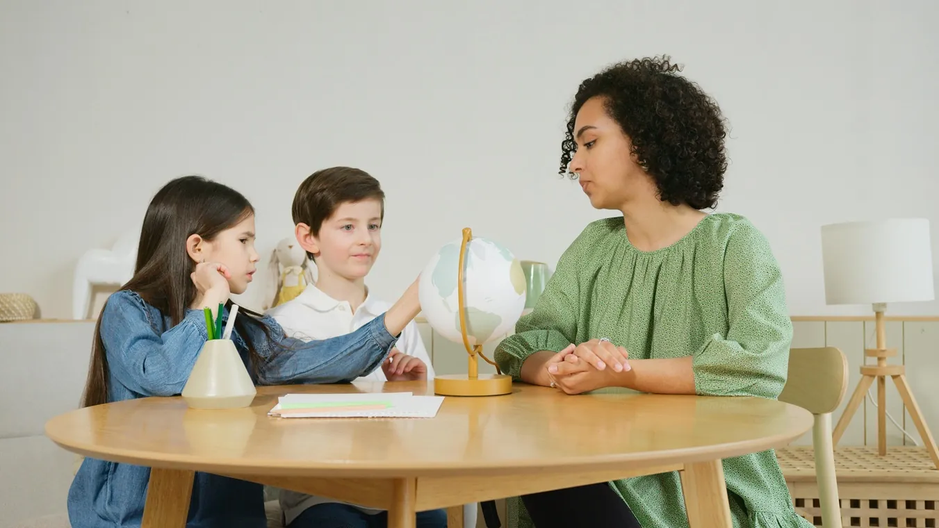 You are currently viewing 7 Reasons You Should Consider Homeschooling Your Child