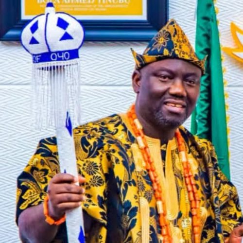 Read more about the article It Is The Turn Of Alaafin Owoade, By Dare Babarinsa