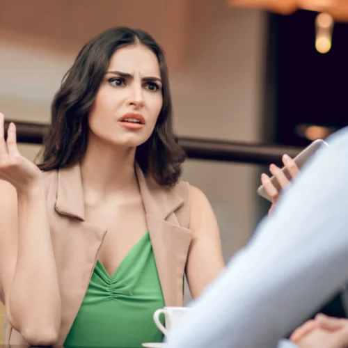 If A Woman Regularly Uses These 10 Phrases, She’s A Master At Emotional Manipulation