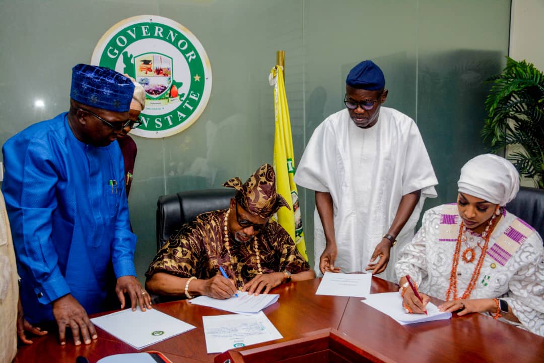 You are currently viewing FG Collaborates With Ogun On Renewed Hope Cultural And Creative Products