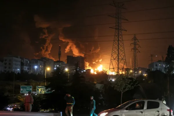 You are currently viewing Israel ‘Hits Tehran Centrifuges’ After Officials Say Trump Is Considering Joining Strikes