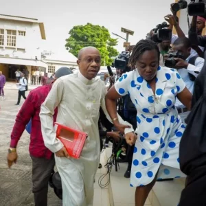 Emefiele in court.jpg