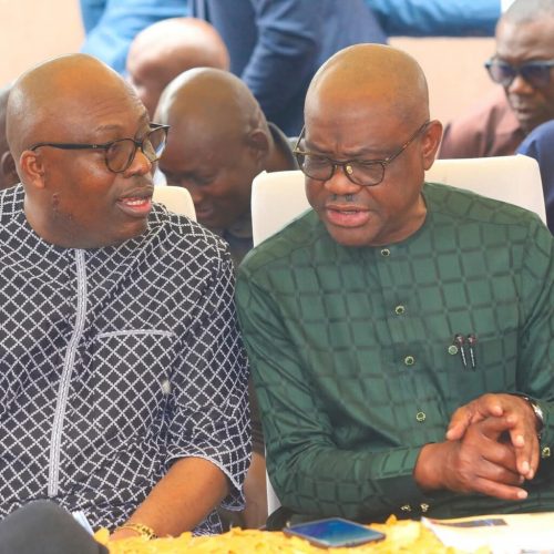 Read more about the article Fubara Attends Burial Of Wike’s Uncle In Rivers
