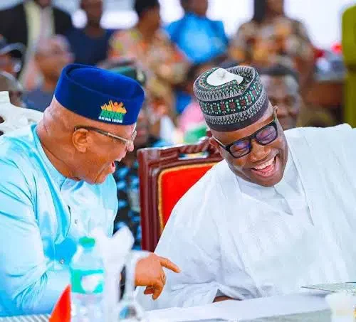Read more about the article Defection: Development Can Only Come From APC – Akpabio Welcomes Gov Eno