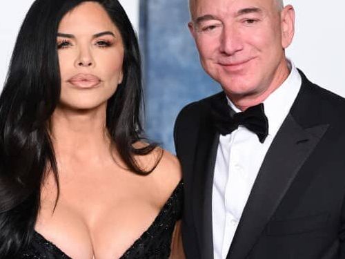 Read more about the article Protests Against Amazon’s Boss’ N20 Trillion Wedding Continue in Venice