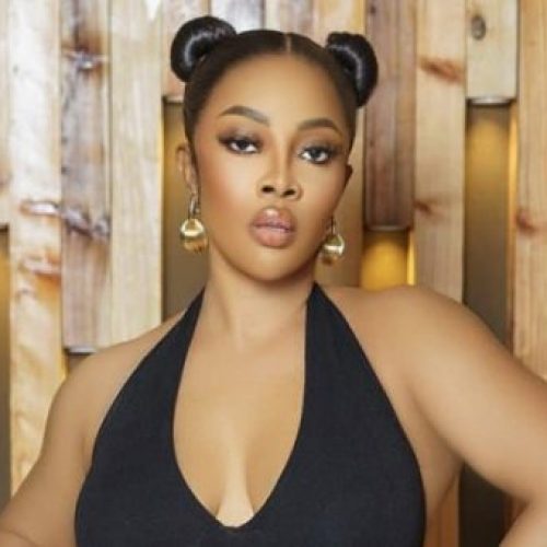 Toke Makinwa Urges Singles Not To Lower Standards In Relationships