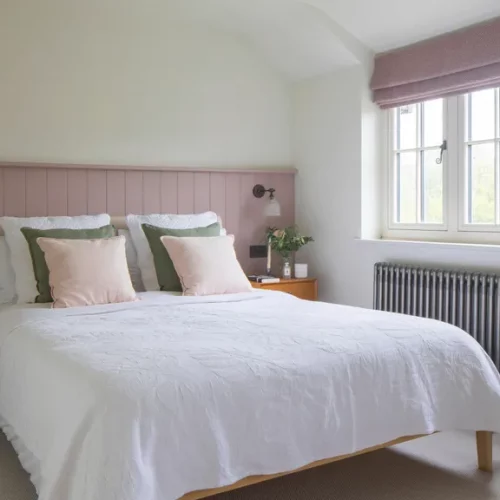 Read more about the article Experts Warn Against The Hidden Impact Of Sleeping With A Fan On All Night In Summer