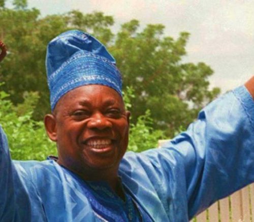 Read more about the article 27 Years Ago, Abiola Drank Tea In Aso Rock, Coughed, Died