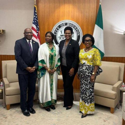 Read more about the article Houston Mayor Seeks Direct Flights from Nigeria to Houston, Texas
