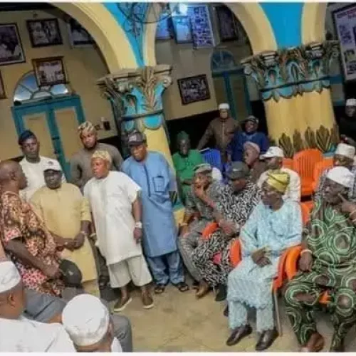 Popular Lagos Monarch Dethrones Six Chiefs For Attending Labour Party Campaign