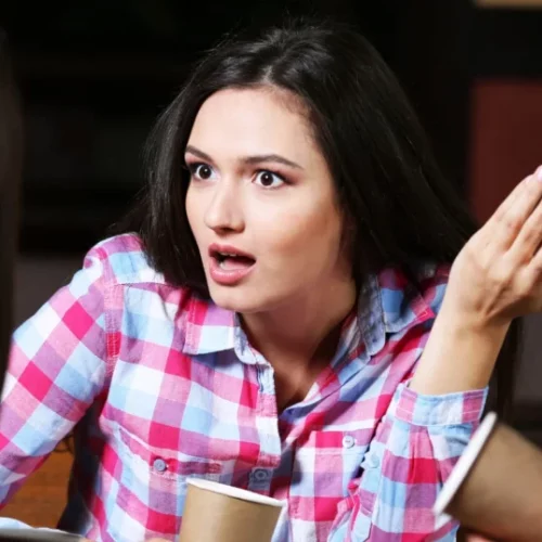 Read more about the article 7 Types Of Friends Not Worth Keeping In Your Life As You Get Older (Even If You’ve Known Them For Years)
