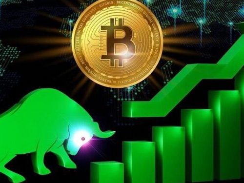 Read more about the article Bitcoin Surges To Record $112K Amid Institutional Demand 