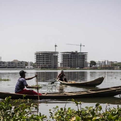 Squeezed By Urban Growth, Nigerian Fishermen Stick To Tradition