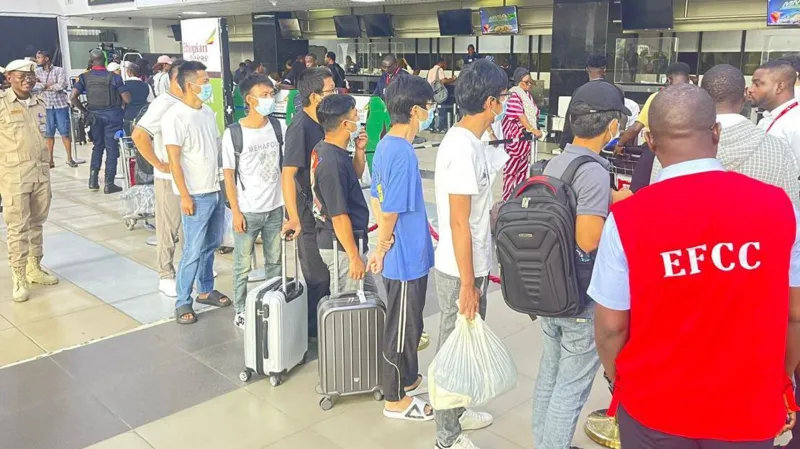 You are currently viewing Nigeria Deports Chinese Scammers In Crackdown On ‘Foreign-Led’ Cyber Crime