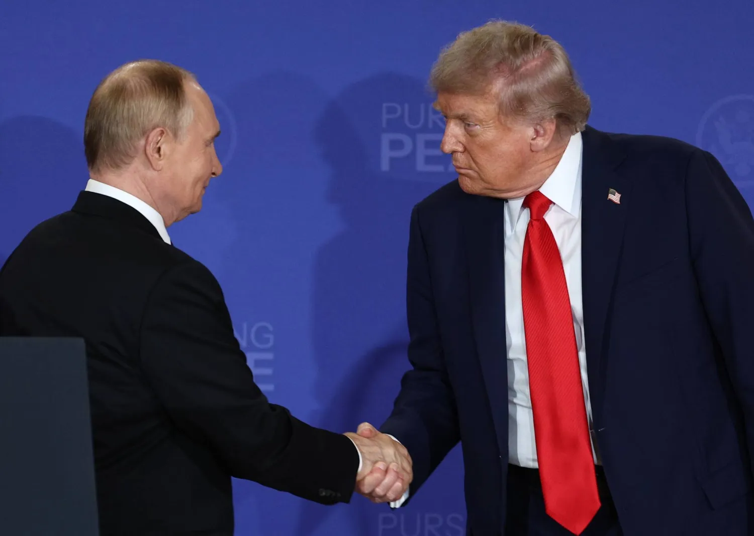 You are currently viewing Trump Fails To Secure Ukraine Deal At Alaska Summit With Putin
