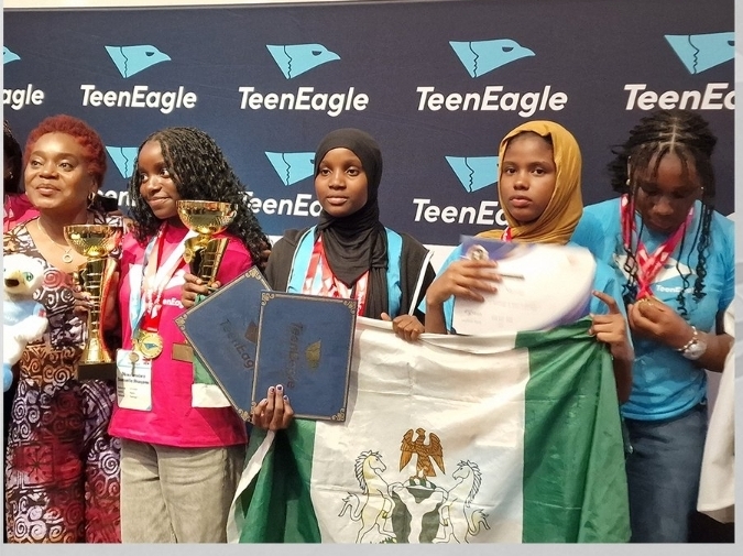 You are currently viewing 17-Year-Old Nigerian Student Tops UK English Contest, Beats 69 Countries