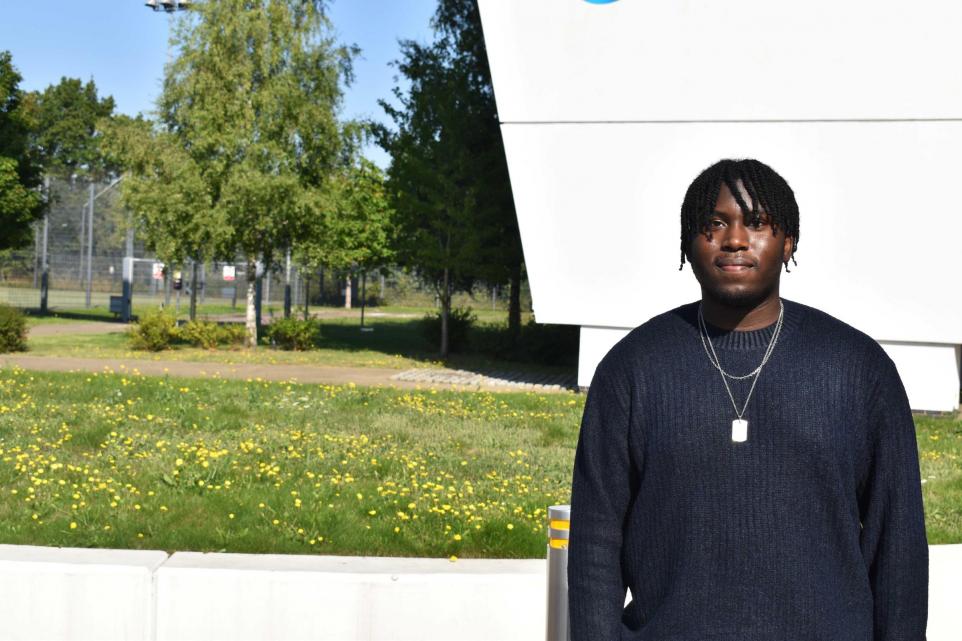 You are currently viewing Nigerian-British Student Achieves Highest Law A Level Grade in The UK