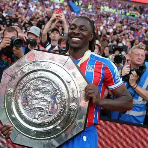 How Arsenal Won The Signing of Eze And Where He Could Fit In