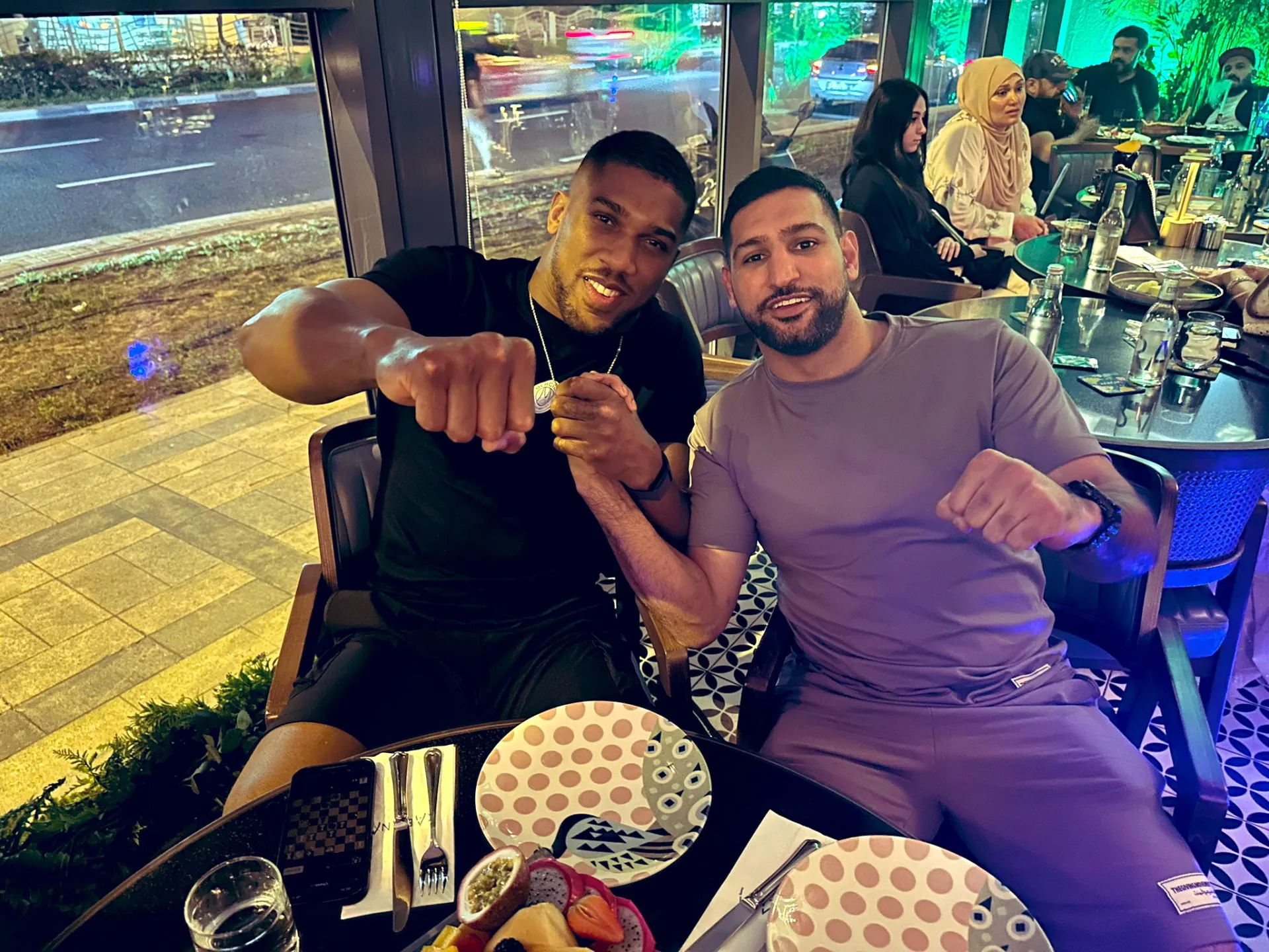 You are currently viewing Amir Khan Ready to Plot Talks With Anthony Joshua for Fight in Nigeria After Brit Boxing Legend Announces Lagos Event