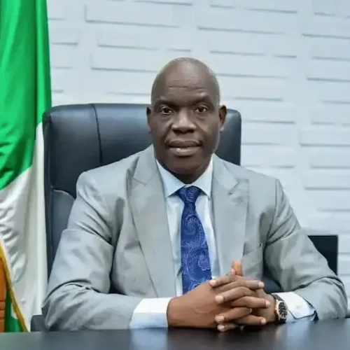 Read more about the article Nigerian Govt Vows To Sustain Oil Production Above OPEC Quota