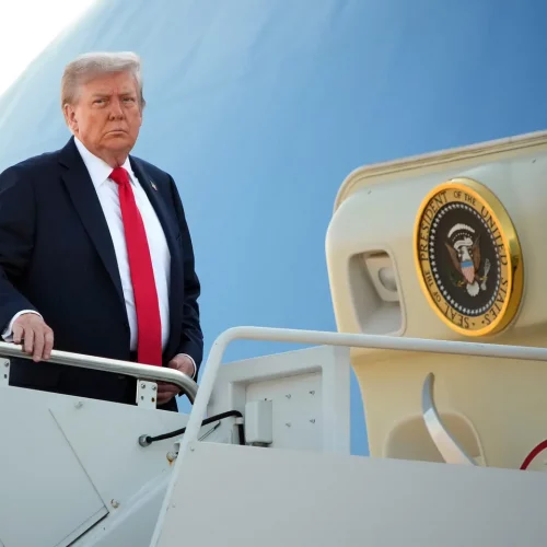 Read more about the article Trump and Putin Meet For 3 Hours in Alaska Over War in Ukraine