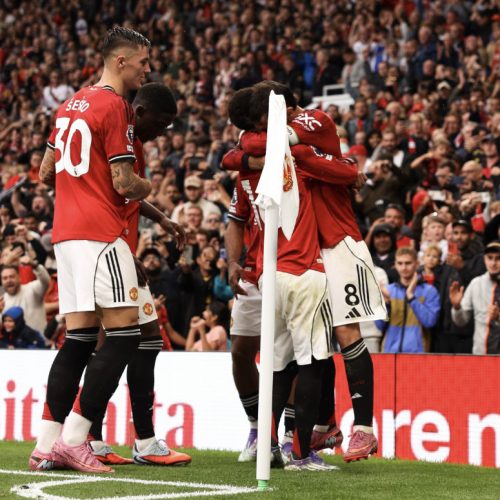 Read more about the article EPL: Man Utd Edge Burnley 3-2 With Controversial Penalty