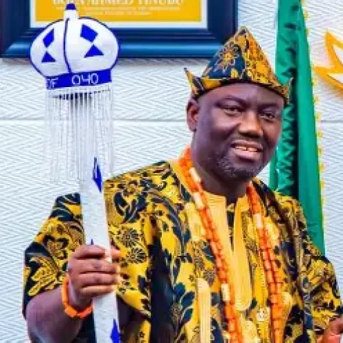 Alaafin’s Foibles, By Chris Adetayo
