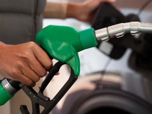 Read more about the article Top Ten Most Expensive States To Buy Fuel In June 2025 