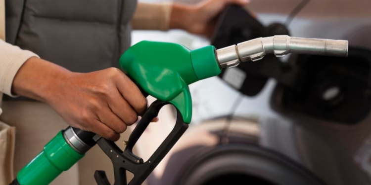 You are currently viewing Top Ten Most Expensive States To Buy Fuel In June 2025 
