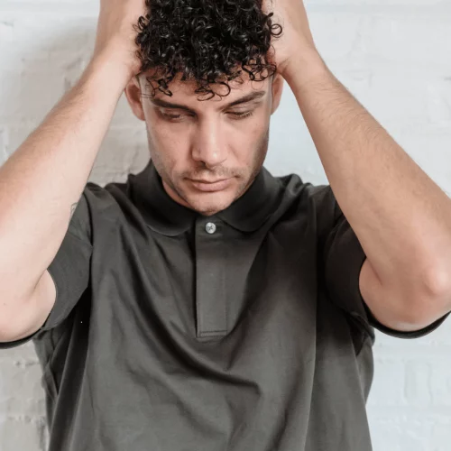 Read more about the article Men Who Lacked Their Father’s Validation Growing Up Often Display These 8 Behaviors Later In Life