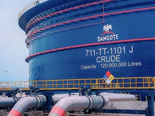 Read more about the article Dangote Deploys 1,000 Fuel Distribution Trucks, IPMAN Rallies Marketers