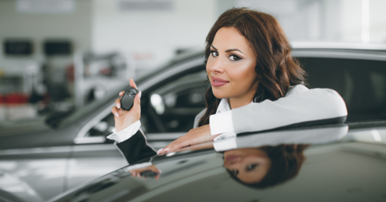 You are currently viewing 8 Things Middle Class People Splurge on That Actually Keep Them From Building Wealth