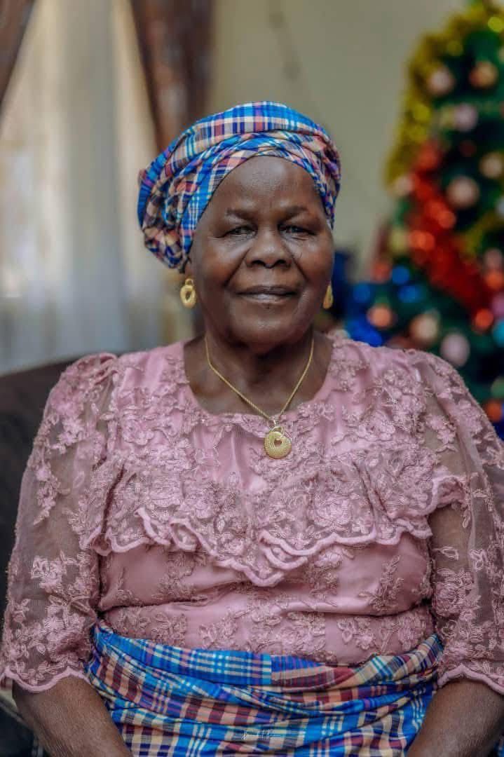 You are currently viewing President Tinubu Commiserates With APC Chairman Over The Loss Of His Mother