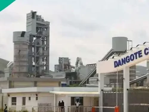 Read more about the article Dangote Invites Young Nigerians to Apply for Its Graduate Programme, Announces Benefits, Deadline