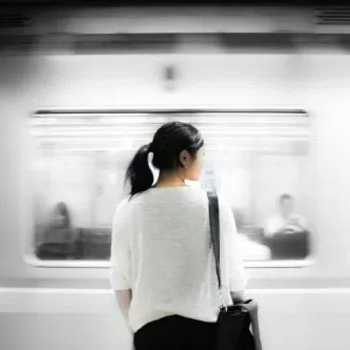3 Daily Habits that Keep Holding 99 Percent of Us Back in Life