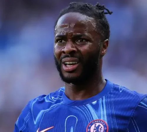 Read more about the article Sterling in Chelsea Exile With £30m Left on His Contract