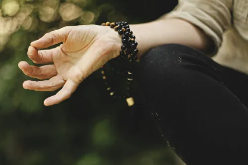 Read more about the article 7 Things We Receive in Life Once We Let Go of Control