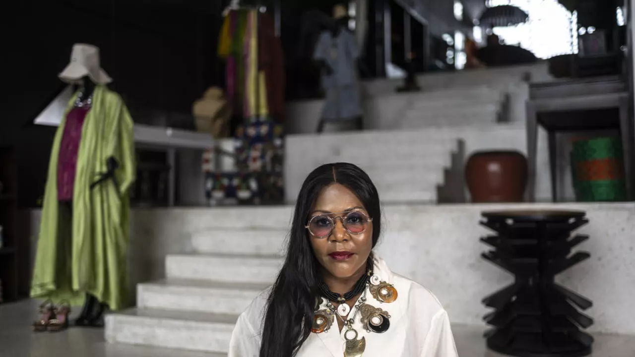 You are currently viewing Nigerian Designer Pushes ‘Afro-lux’ Onto the Global Fashion Scene