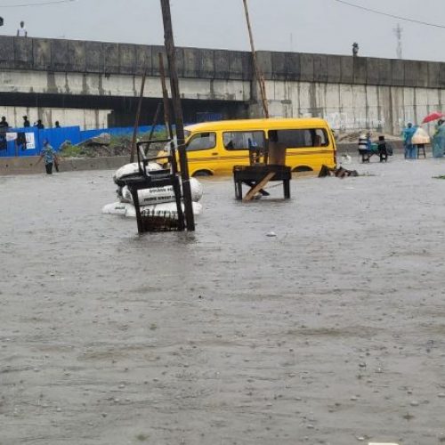 Lagos Commuters Stranded as Heavy Rainfall Triggers Widespread Flooding