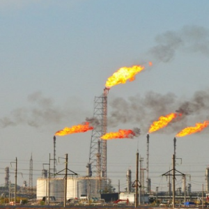 Gas flaring 677x375 1
