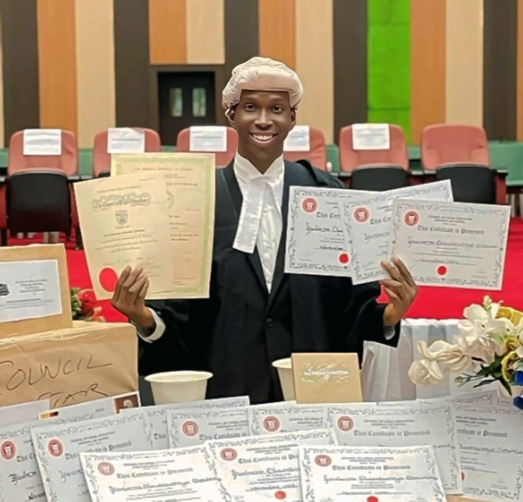You are currently viewing Meet Oluwabusayo Ifonlaja: He Graduated with Double First-class Honors in Law with Multiple Awards.