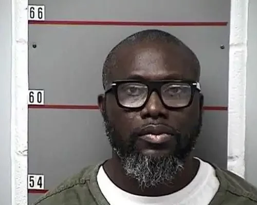 Read more about the article FBI Nabs UK-based Nigerian Fraudster Ajibola Oduntan for Multimillion-naira “Wicked” Broadway Show Ticket Scam