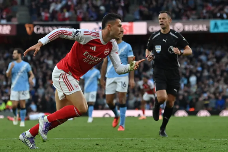 You are currently viewing Arsenal 1-1 Man City: Gabriel Martinelli’s Moment of Artistry and Brilliance Shifts the Mood as the Gunners Escape Another Crushing Defeat – and Crucially Keep Title Rivals Liverpool in Sight
